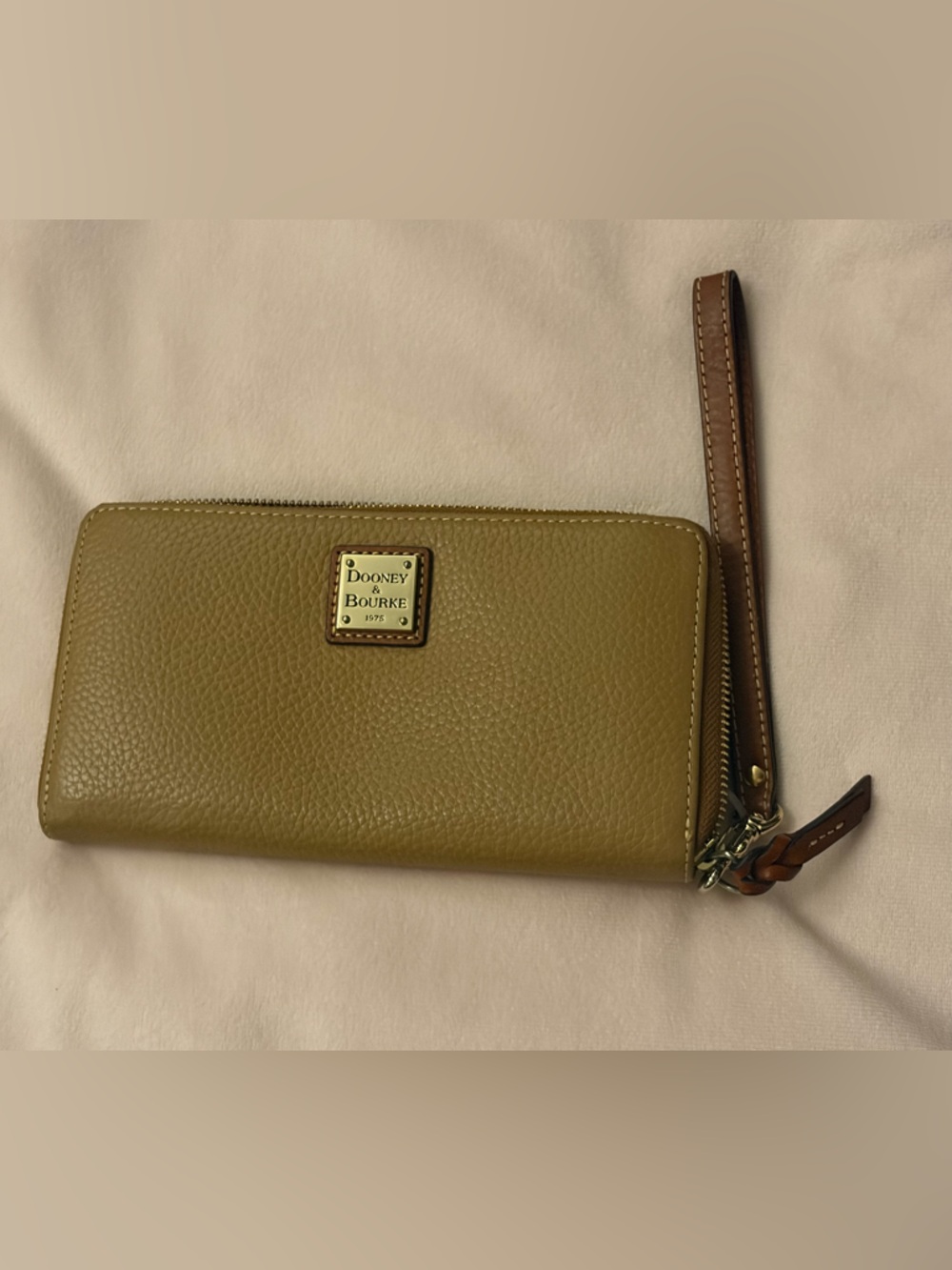 Dooney & Bourke Pebble Grain Folded Zip Wristlet - tan